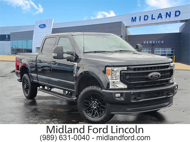 Certified 2022 Ford F350 XLT w/ Black Appearance Package image 1