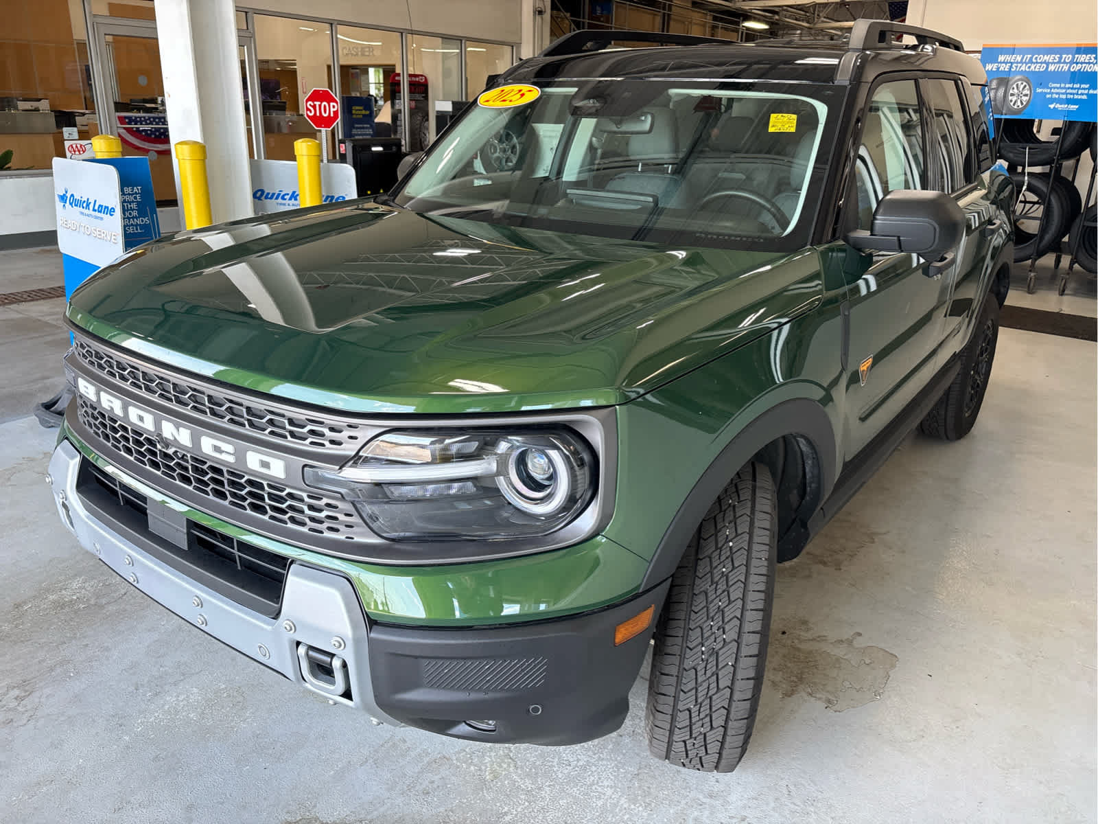 Certified 2025 Ford Bronco Sport Badlands AWD/4WD image 4