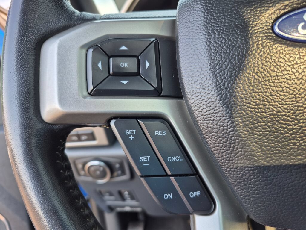 Certified 2022 Ford F350 Lariat w/ Tremor Off-Road Package AWD/4WD image 21