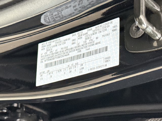 Certified 2025 Ford F350 Platinum AWD/4WD image 33
