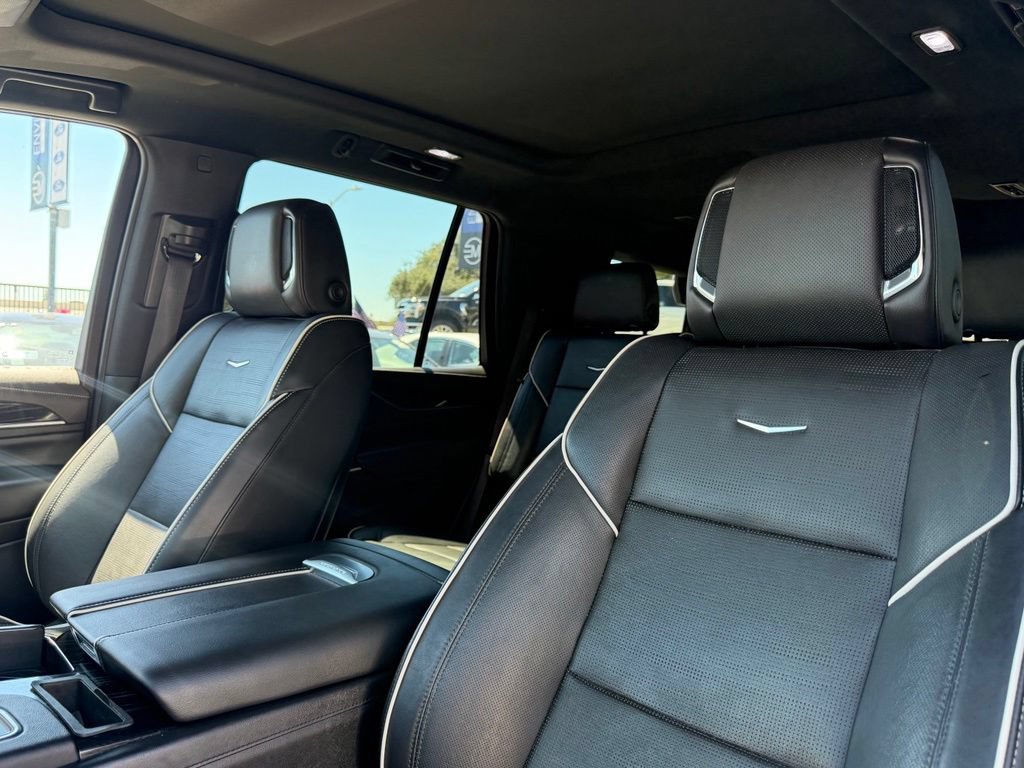 Used 2023 Cadillac Escalade Sport w/ LPO, ONYX Package RWD image 24