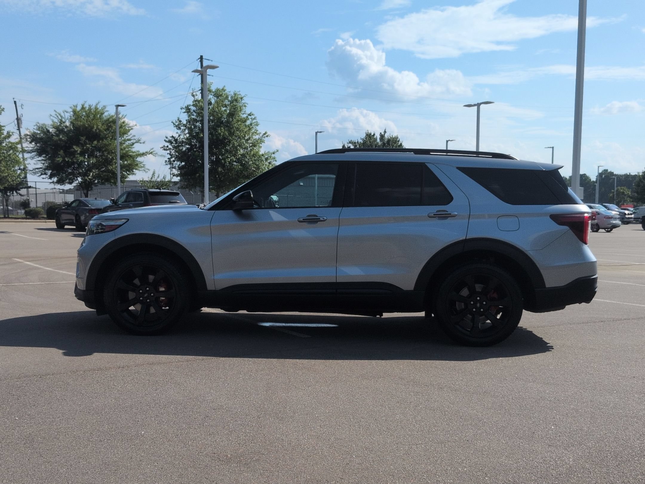 Certified 2023 Ford Explorer ST w/ Equipment Group 401A AWD/4WD image 7