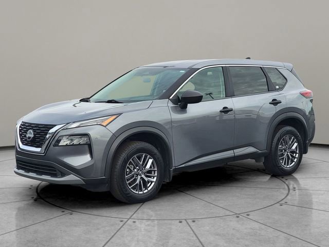 Used 2023 Nissan Rogue S AWD/4WD image 2