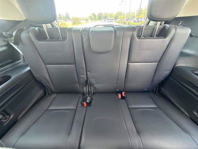 Used 2023 Subaru Ascent Touring AWD/4WD image 11