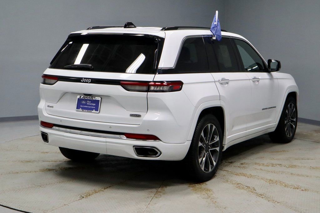 Used 2023 Jeep Grand Cherokee Overland image 5