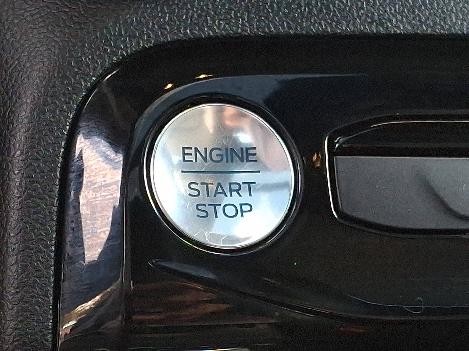 Certified 2023 Ford Escape ST-Line Select w/ Tech Pack #2 AWD/4WD image 27