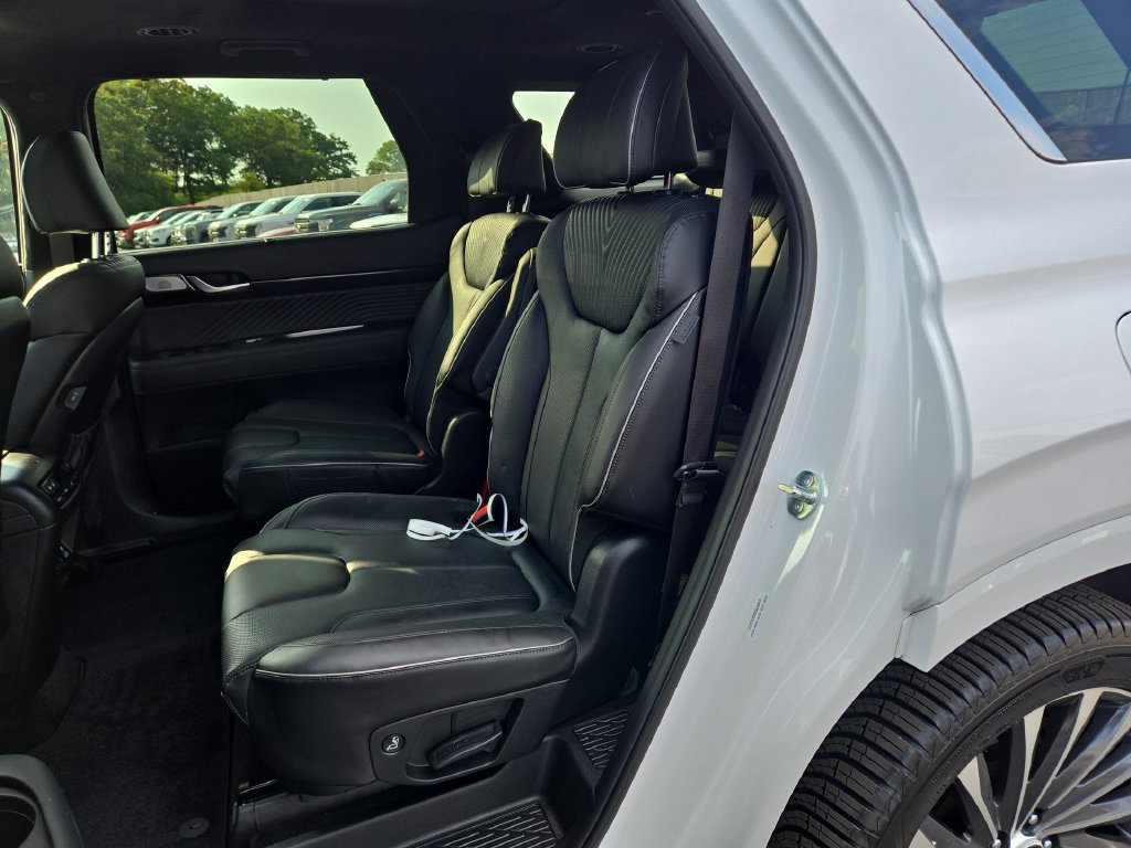 Used 2025 Hyundai Palisade Calligraphy AWD/4WD image 4