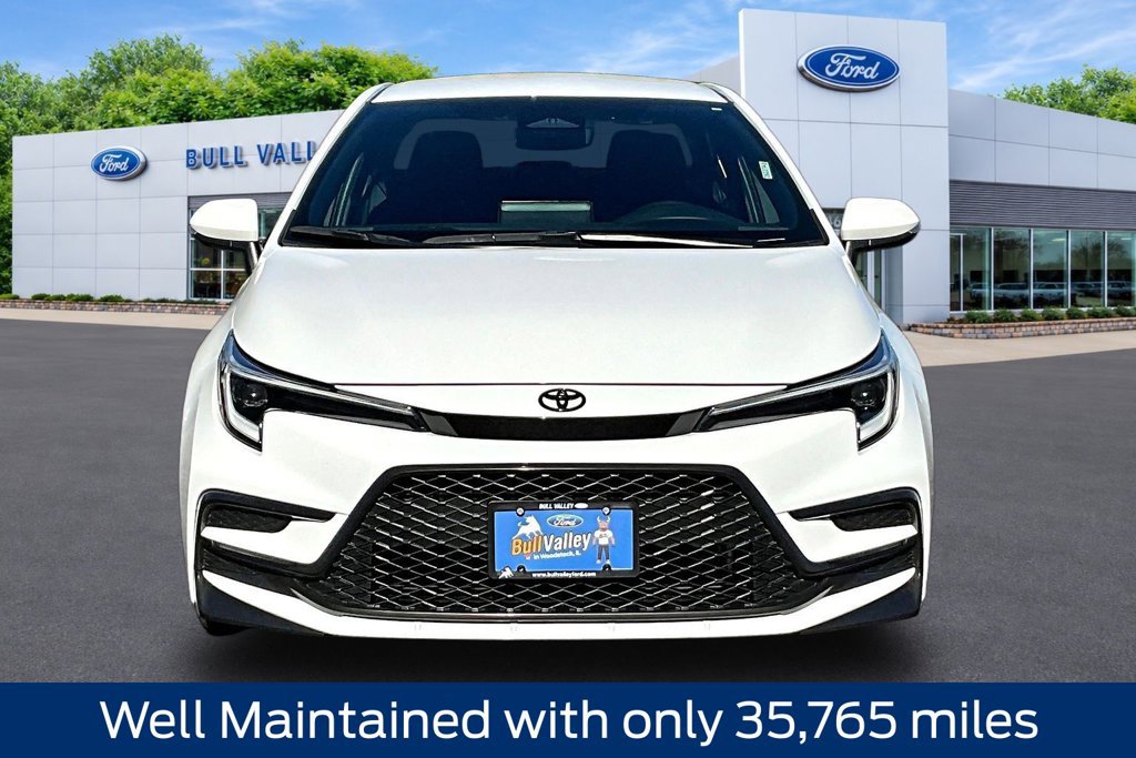 Used 2024 Toyota Corolla SE w/ SE Convenience Package FWD image 2