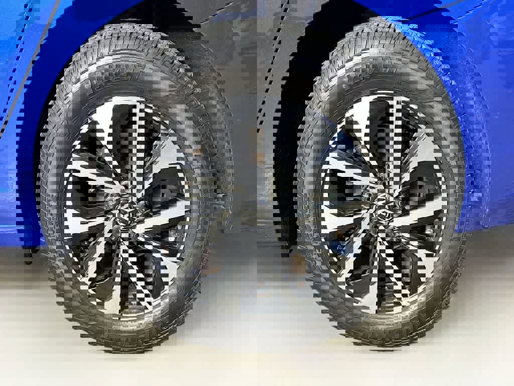 Used 2024 Volkswagen Jetta S image 11