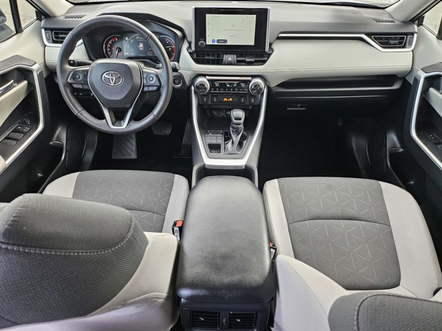 Used 2025 Toyota RAV4 XLE image 13
