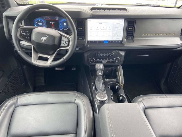 Certified 2025 Ford Bronco Badlands AWD/4WD image 9