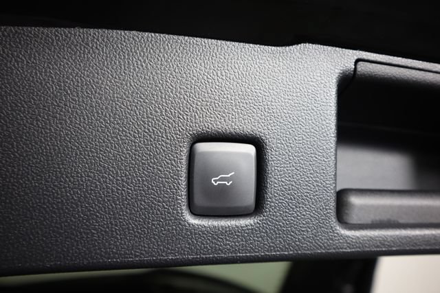 Certified 2024 Ford Escape ST-Line AWD/4WD image 52