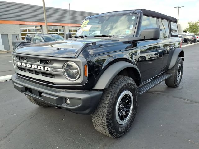Certified 2023 Ford Bronco Big Bend w/ Sasquatch Package AWD/4WD image 3
