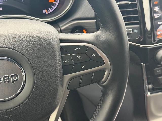 Used 2022 Jeep Grand Cherokee Laredo X AWD/4WD image 17