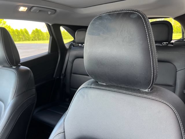 Certified 2022 Ford Escape SEL w/ Technology Package FWD image 17