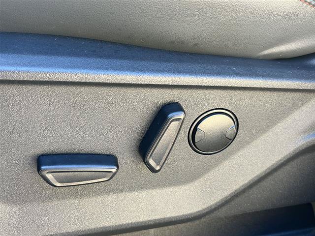 Certified 2025 Ford Expedition Active AWD/4WD image 11