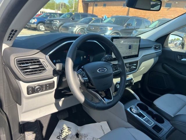 Certified 2023 Ford Escape Platinum AWD/4WD image 6