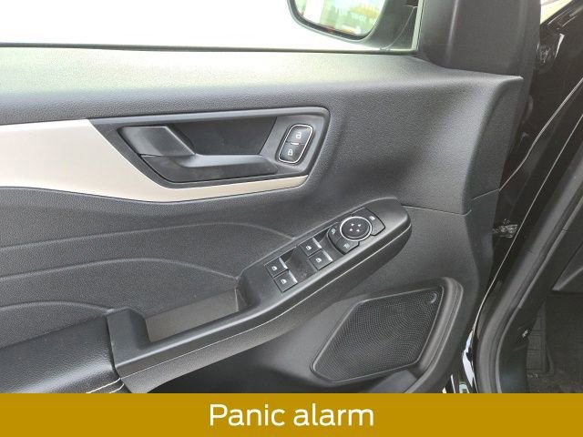 Certified 2022 Ford Escape SE w/ SE Sport Appearance Package image 18