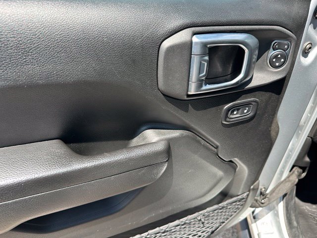 Used 2022 Jeep Gladiator Sport AWD/4WD image 14