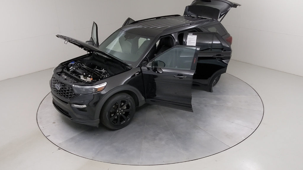 Certified 2023 Ford Explorer ST-Line AWD/4WD image 58