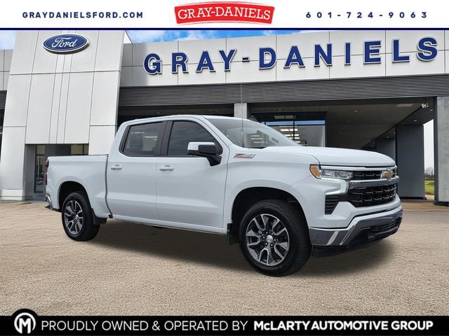 Used 2025 Chevrolet Silverado 1500 LT w/ Z71 Off-Road Package AWD/4WD image 1