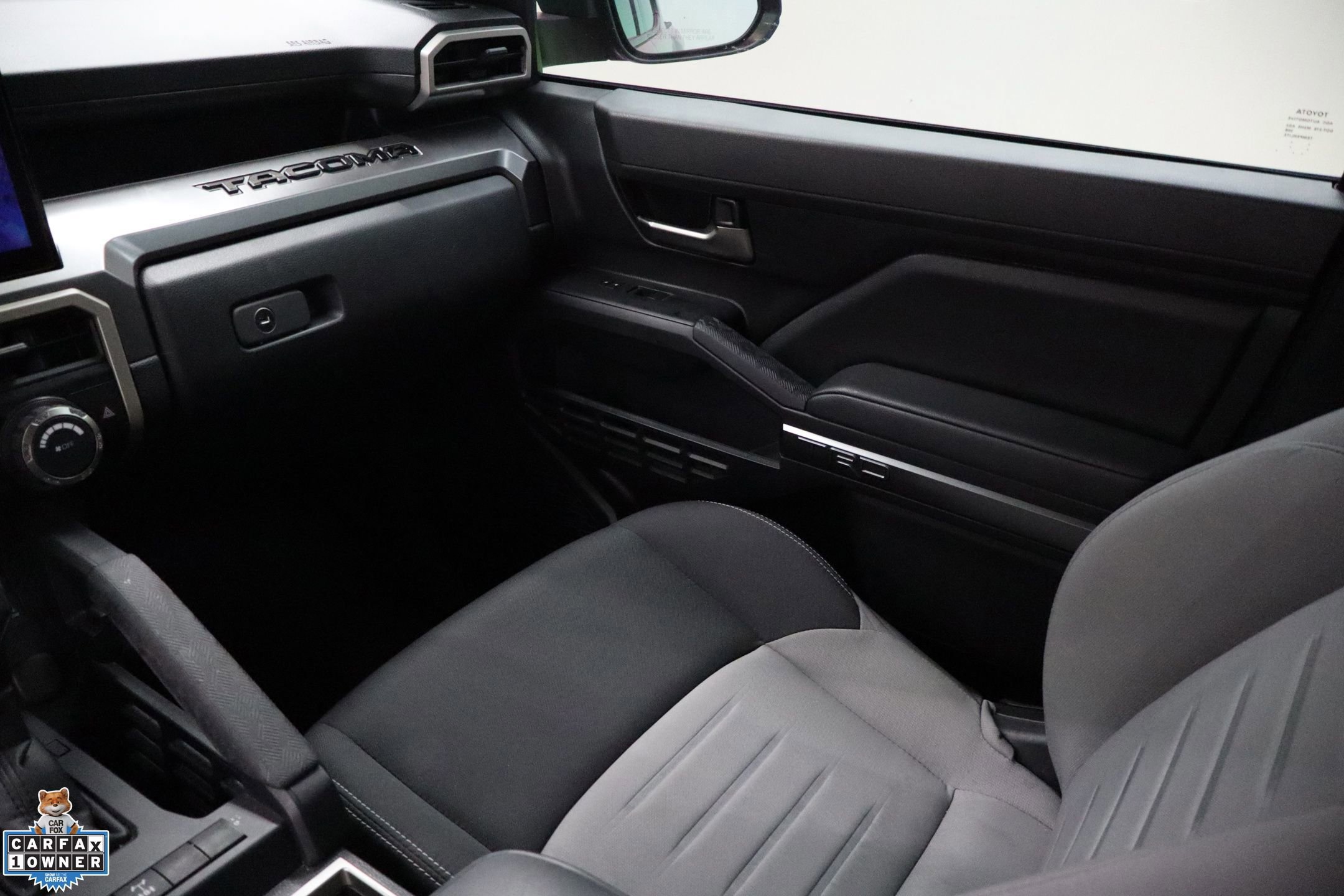 Used 2025 Toyota Tacoma TRD Off-Road AWD/4WD image 26