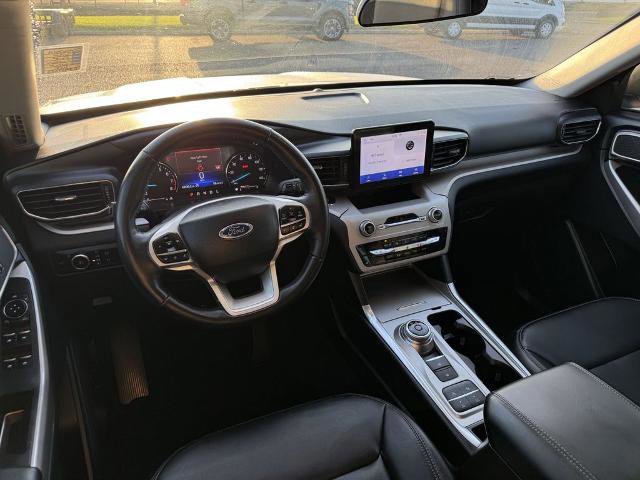 Certified 2024 Ford Explorer XLT w/ Equipment Group 202A image 17