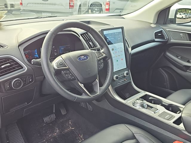 Certified 2024 Ford Edge SEL w/ Convenience Package AWD/4WD image 11