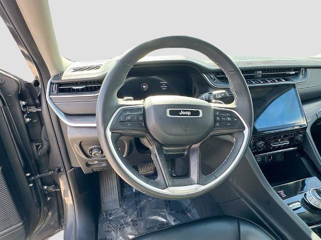 Used 2023 Jeep Grand Cherokee Limited AWD/4WD image 10