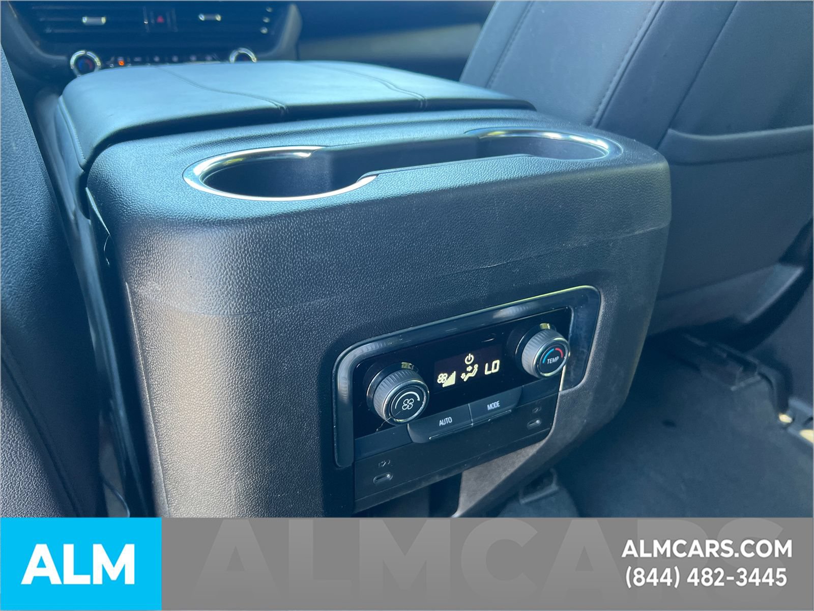 Used 2025 Chevrolet Tahoe LT AWD/4WD image 28