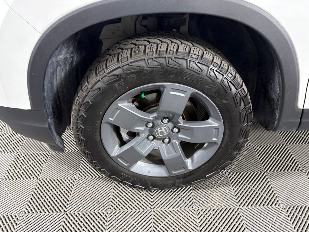 Used 2025 Honda Ridgeline TrailSport image 10
