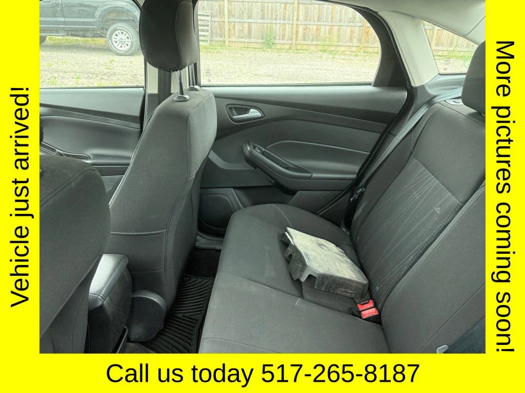Certified 2018 Ford Focus SE FWD image 4