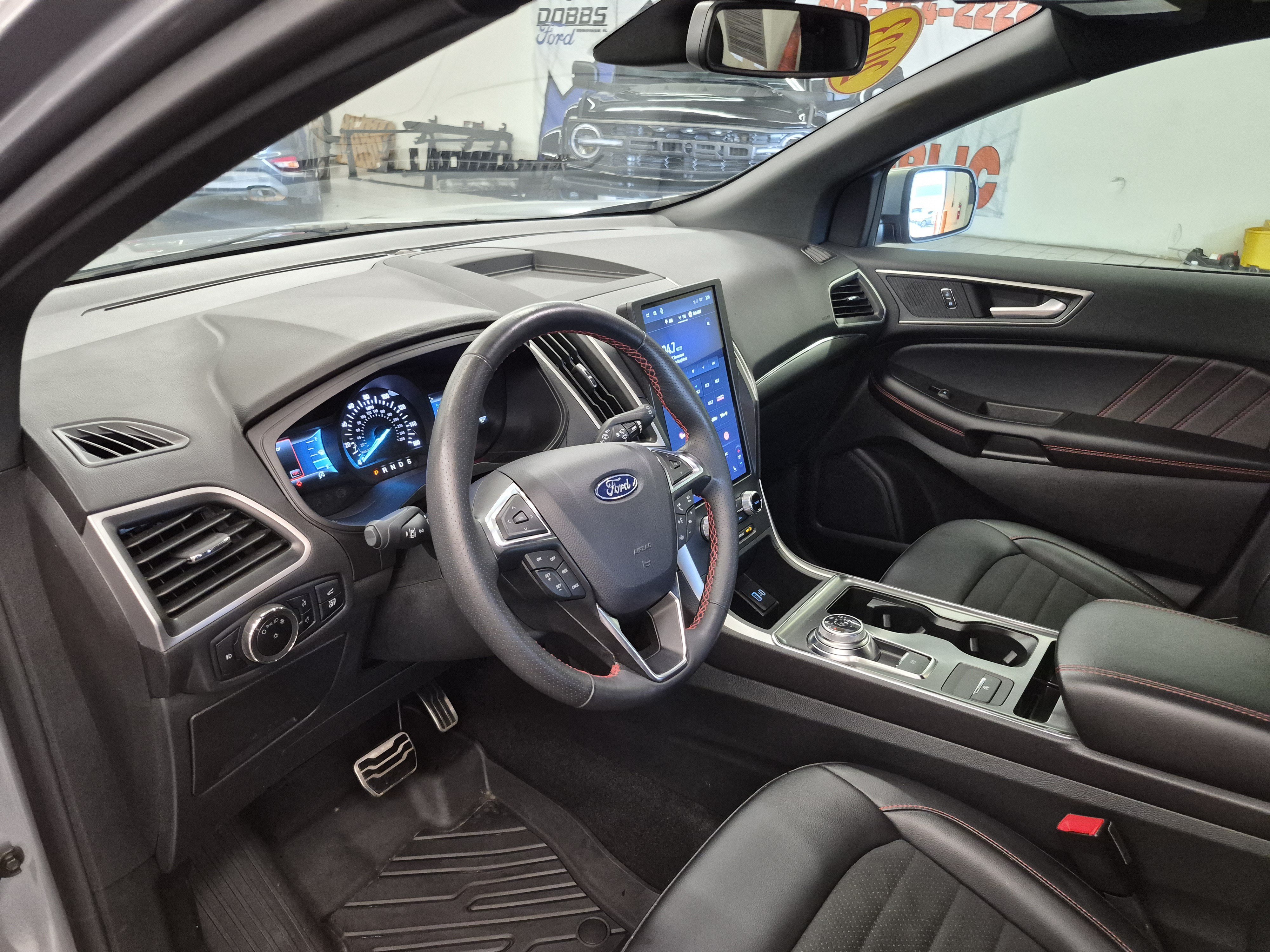 Certified 2024 Ford Edge ST-Line AWD/4WD image 13