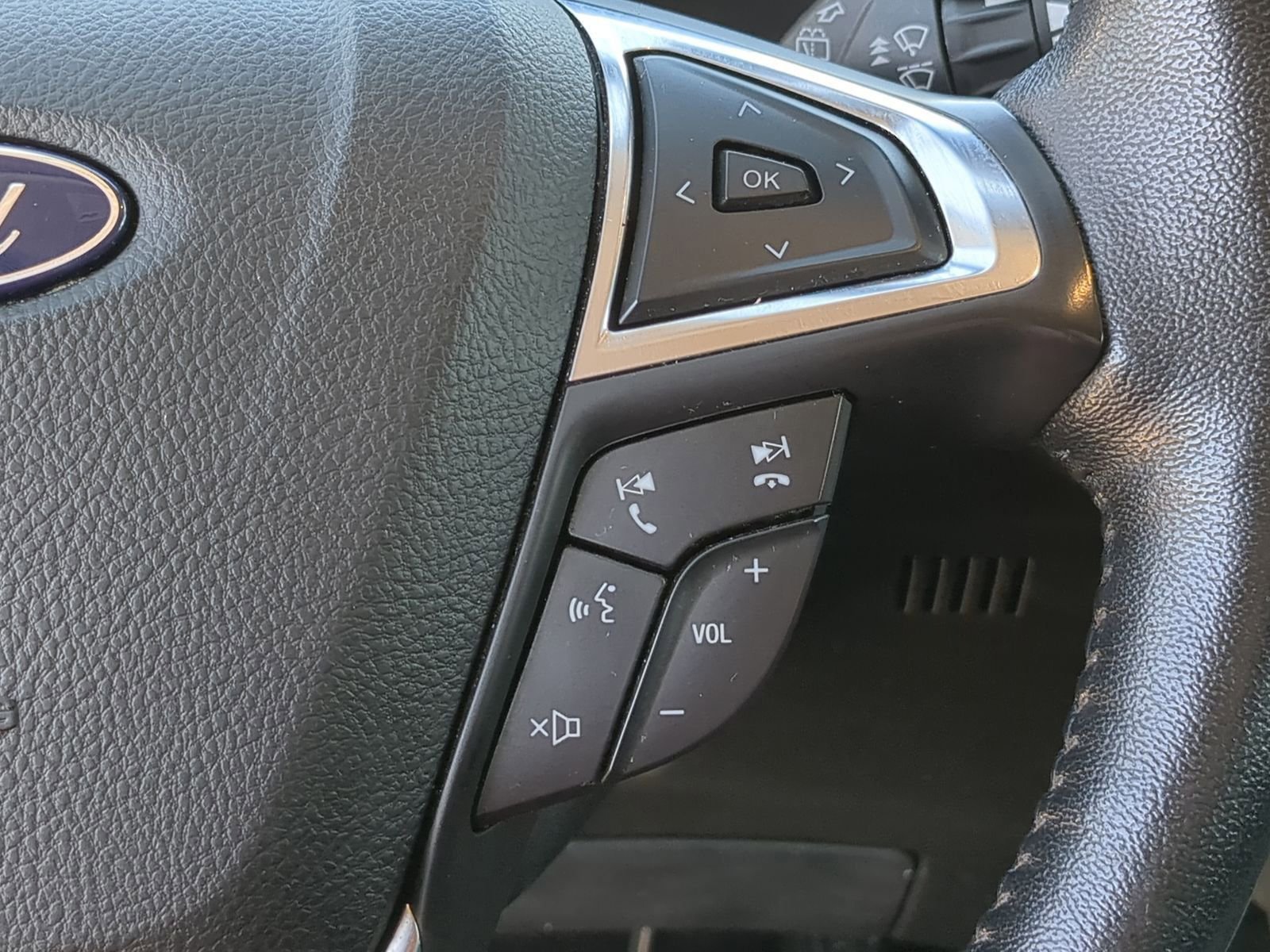 Certified 2022 Ford Edge SEL w/ Convenience Package image 26