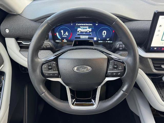 Certified 2025 Ford Explorer Platinum w/ Ultimate Package image 11
