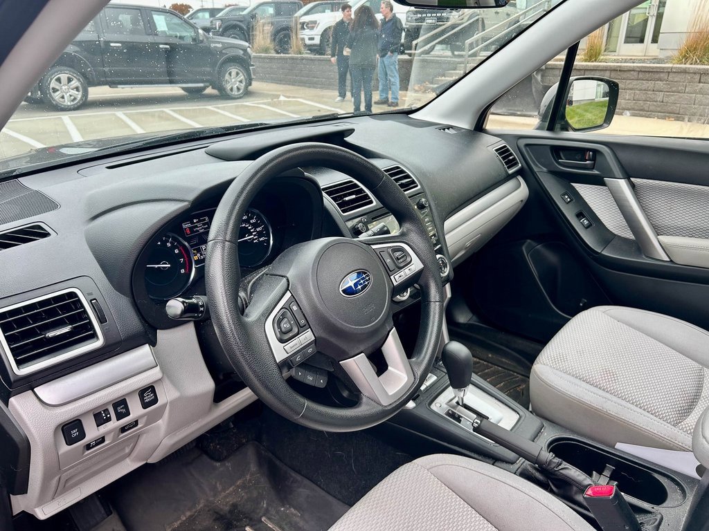 Used 2017 Subaru Forester 2.5i Premium image 8