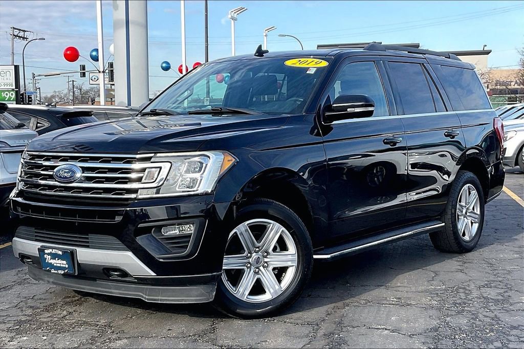 Certified 2019 Ford Expedition XLT w/ Equipment Group 202A image 9