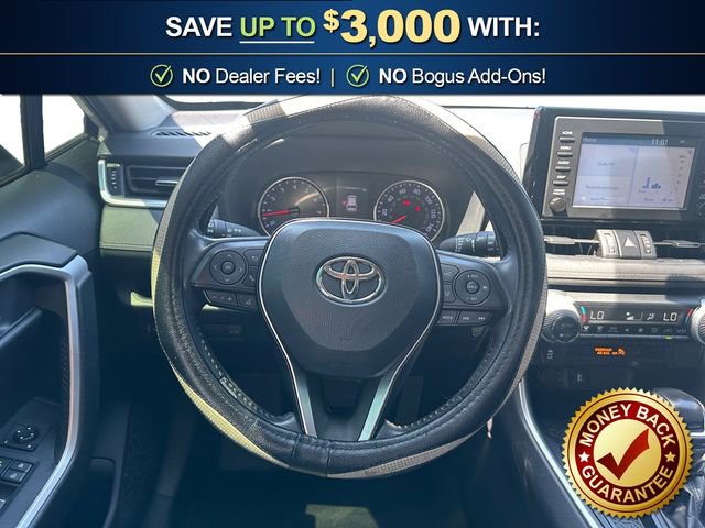 Used 2019 Toyota RAV4 XLE Premium FWD image 18