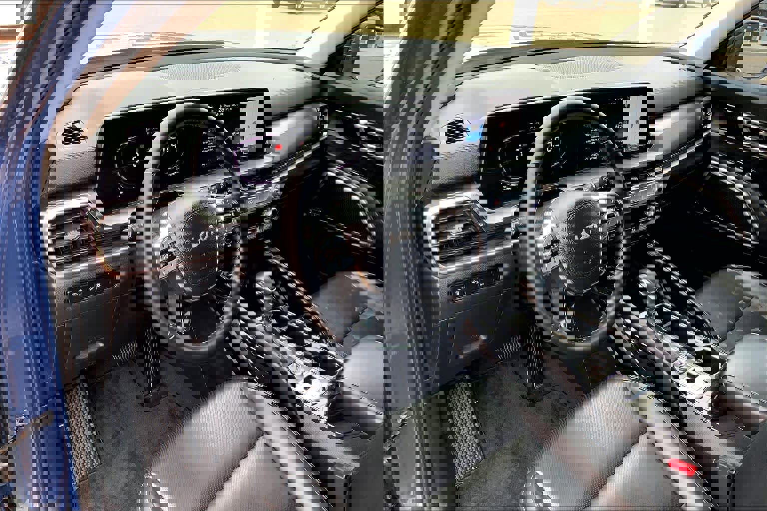 Used 2024 Kia Telluride S image 18