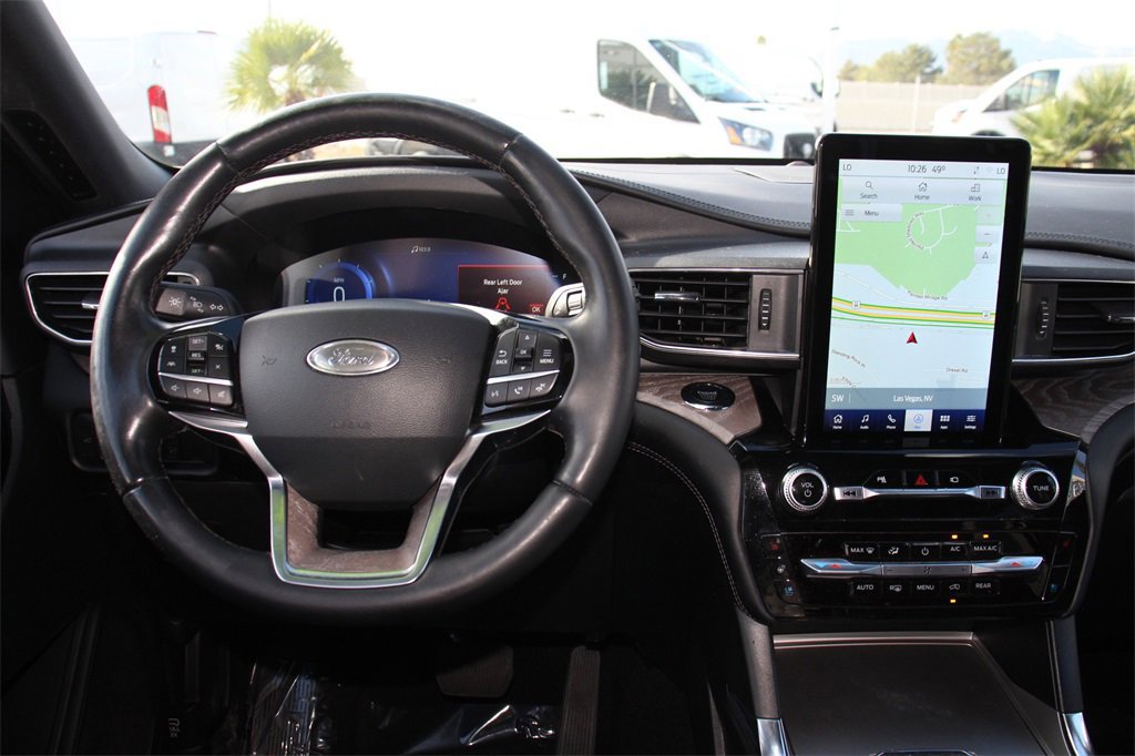 Certified 2022 Ford Explorer Platinum w/ Equipment Group 601A image 15