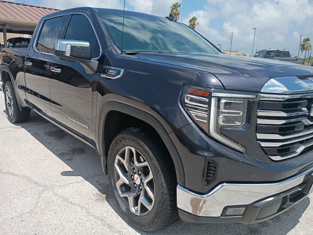 Used 2023 GMC Sierra 1500 SLT AWD/4WD image 9