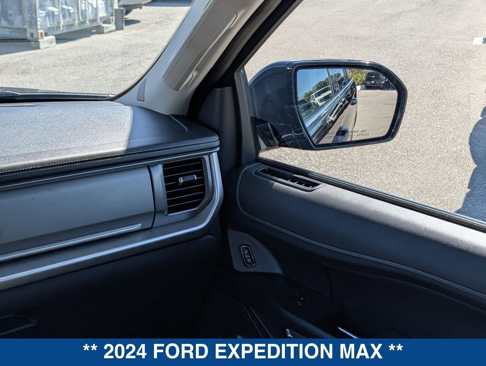Certified 2024 Ford Expedition Max XLT image 17