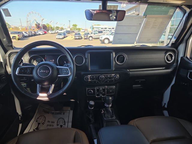 Used 2023 Jeep Wrangler Unlimited Sahara w/ Cold Weather Group AWD/4WD image 15