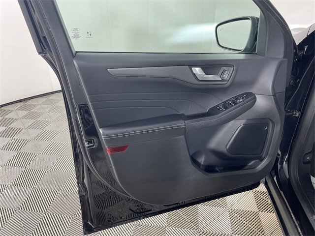 Certified 2024 Ford Escape SE image 22