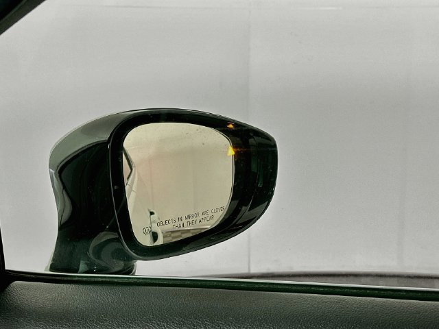 Used 2025 Chrysler Pacifica Select FWD image 24