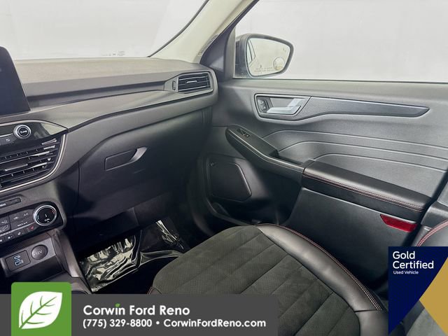 Certified 2022 Ford Escape SEL w/ SEL Stealth AWD Package image 29