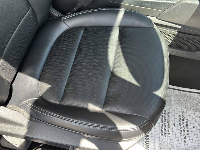 Certified 2023 Ford Escape Platinum AWD/4WD image 34