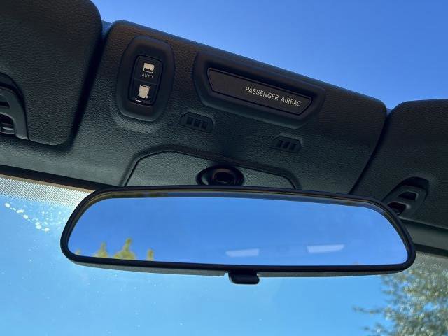 Used 2019 Jeep Wrangler Unlimited Sahara w/ Safety Group image 39