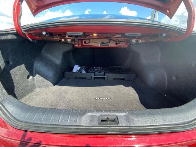 Used 2025 Nissan Altima 2.5 SR AWD/4WD image 7