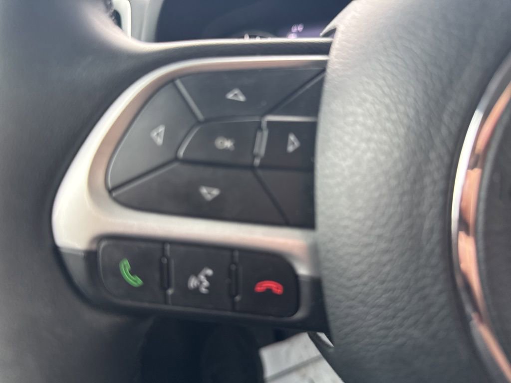 Used 2021 Jeep Renegade Latitude image 19